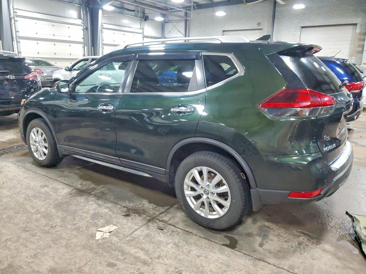 2019 NISSAN ROGUE S photo 4