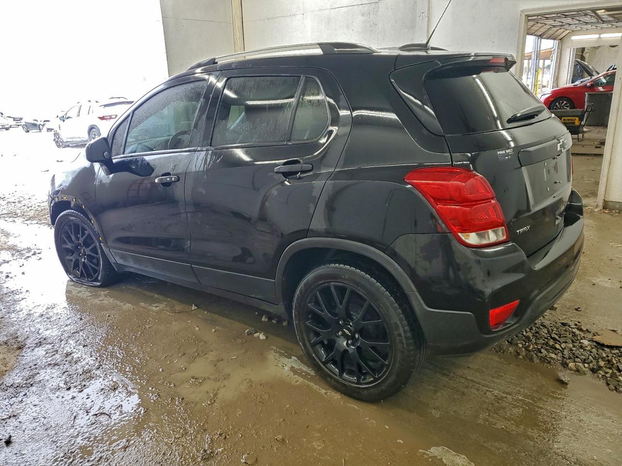2020 CHEVROLET TRAX 1LT photo 2
