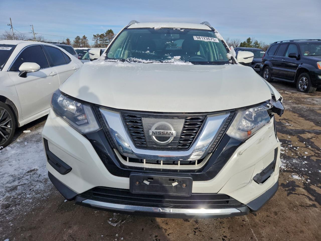 2017 NISSAN ROGUE S photo 5