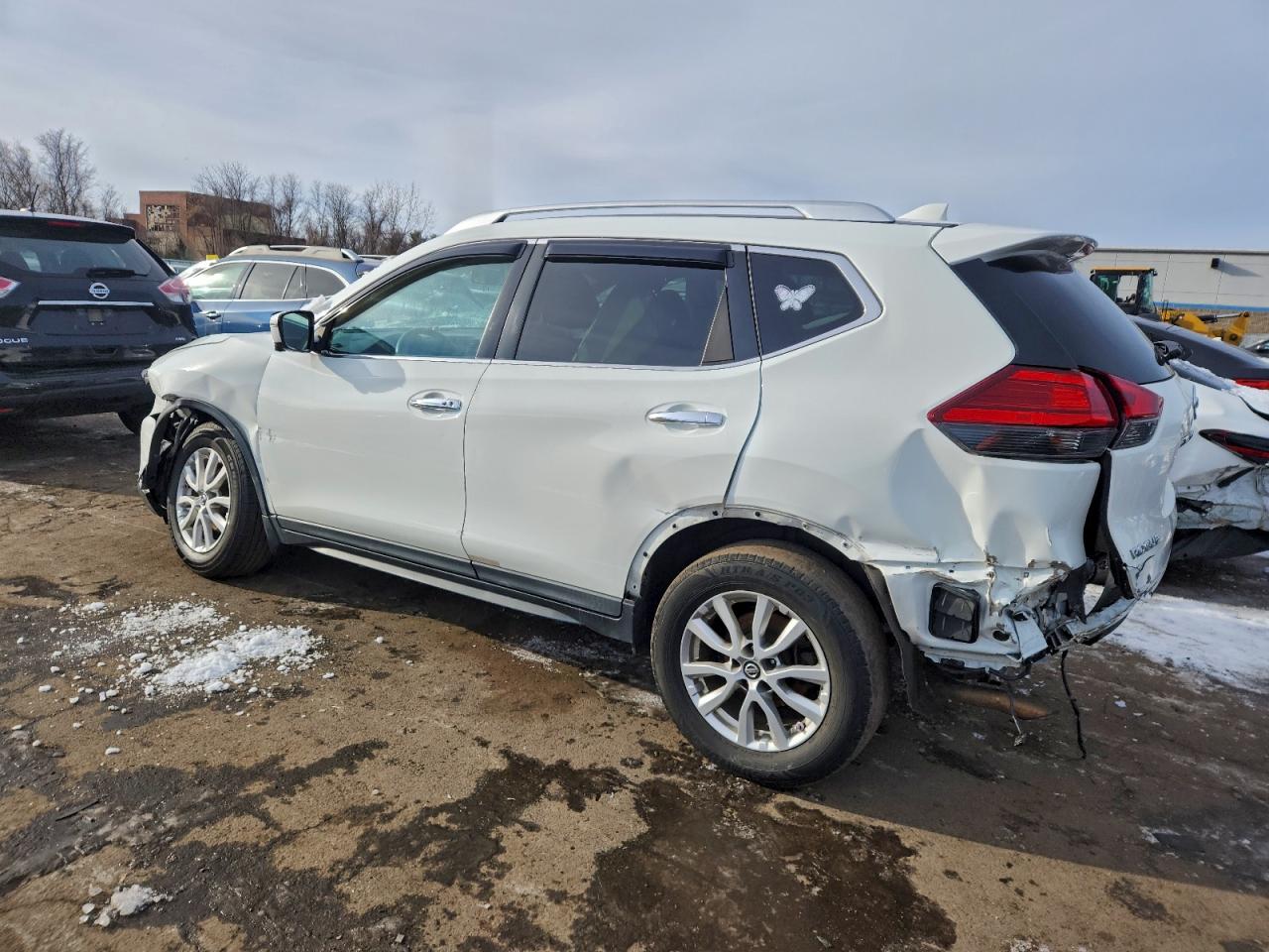 2017 NISSAN ROGUE S photo 2