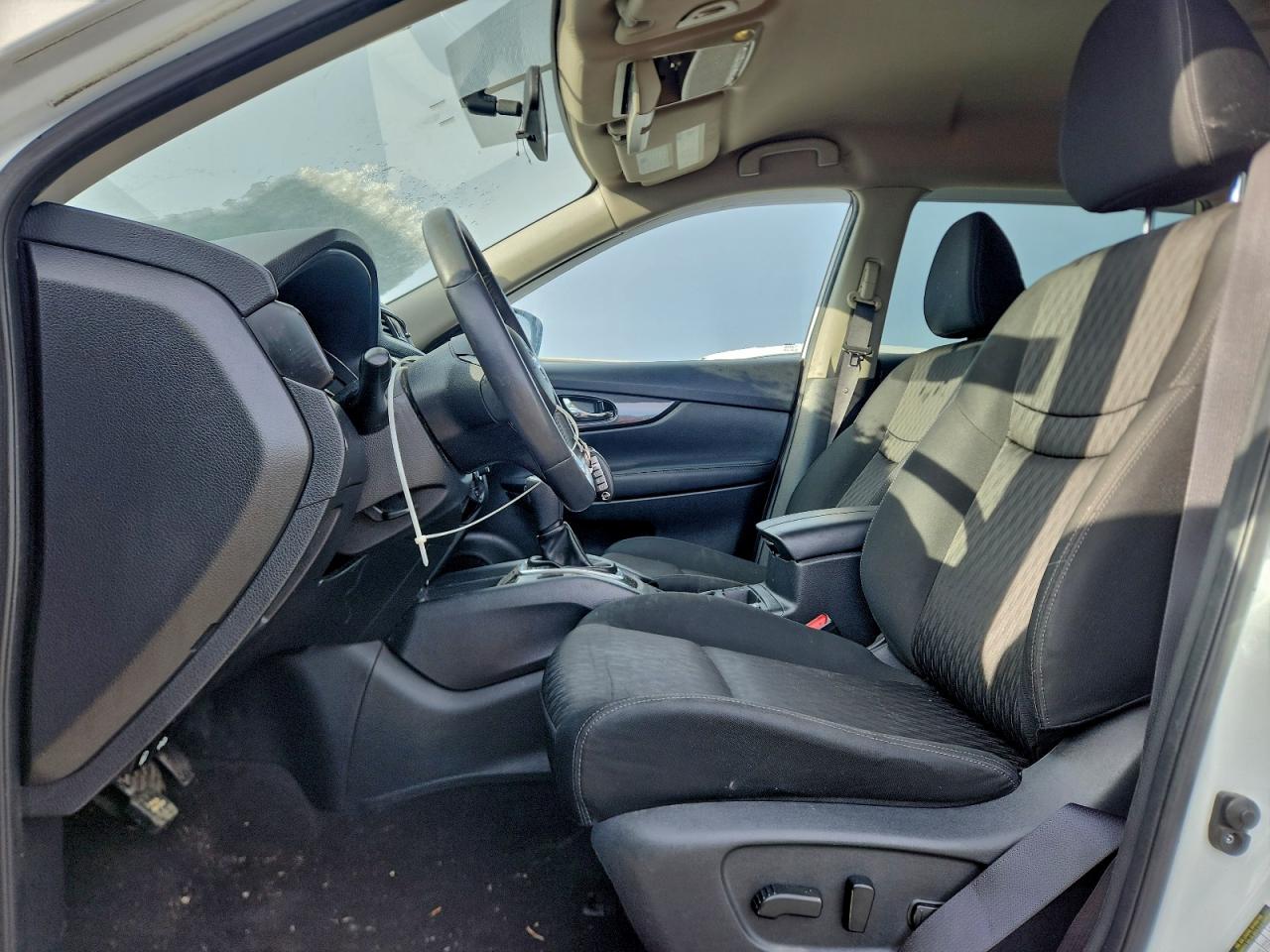 2017 NISSAN ROGUE S photo 7