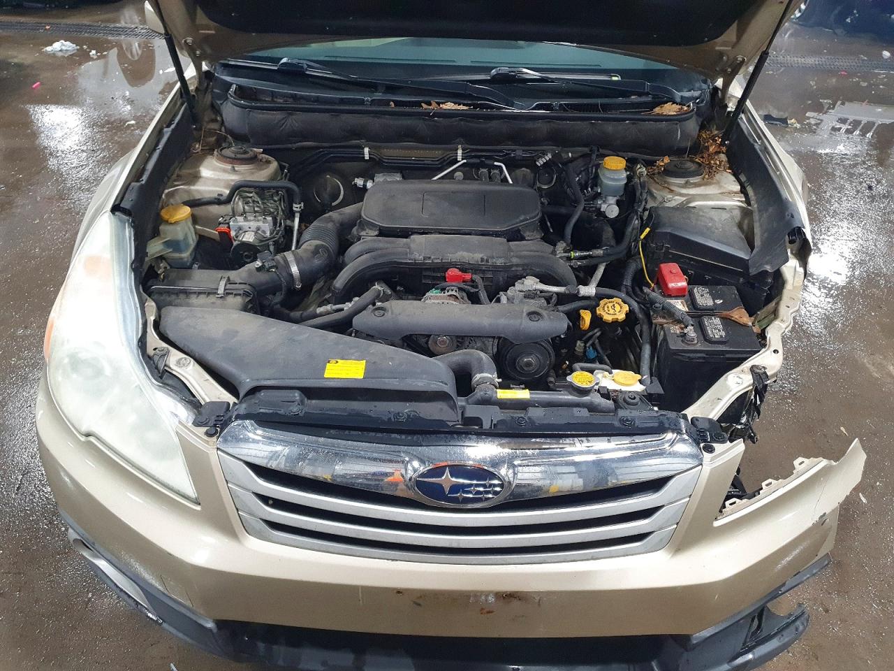2010 SUBARU OUTBACK 2.5I PREMIUM photo 11