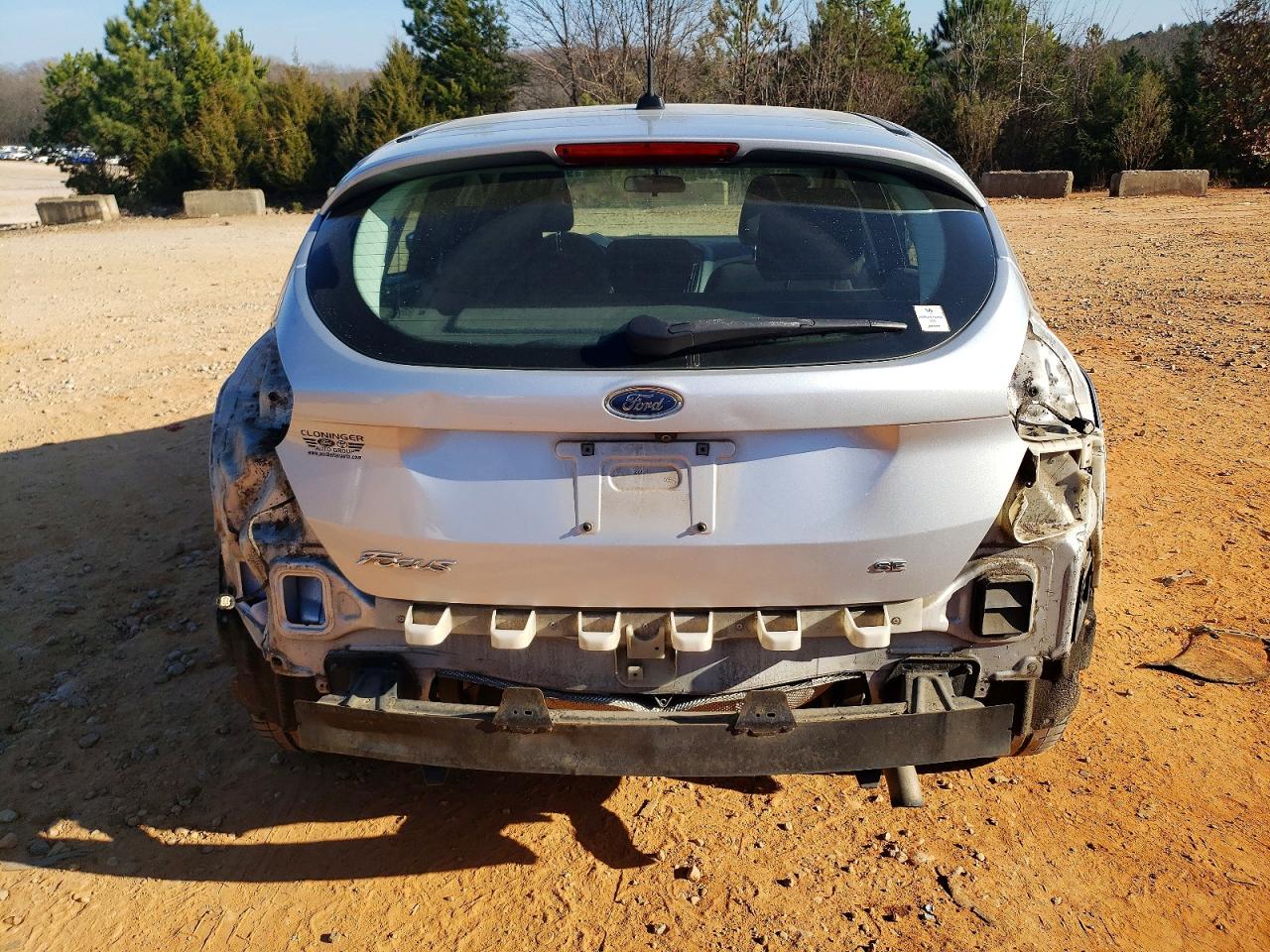 2017 FORD FOCUS SE photo 6