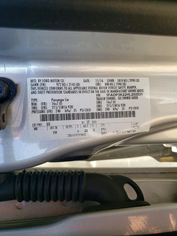 2017 FORD FOCUS SE photo 13