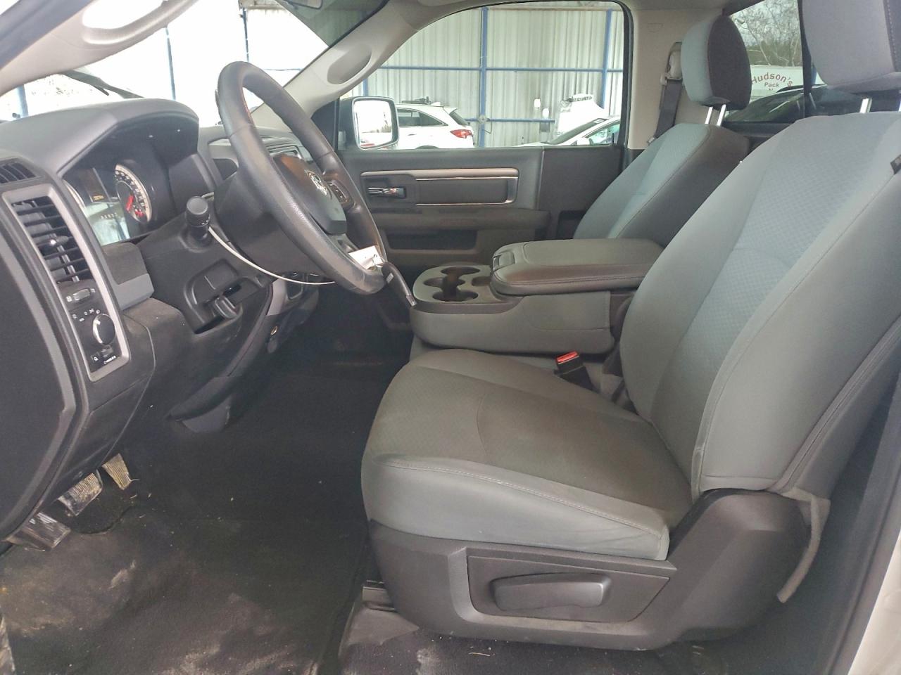 2019 RAM 1500 CLASSIC TRADESMAN photo 19