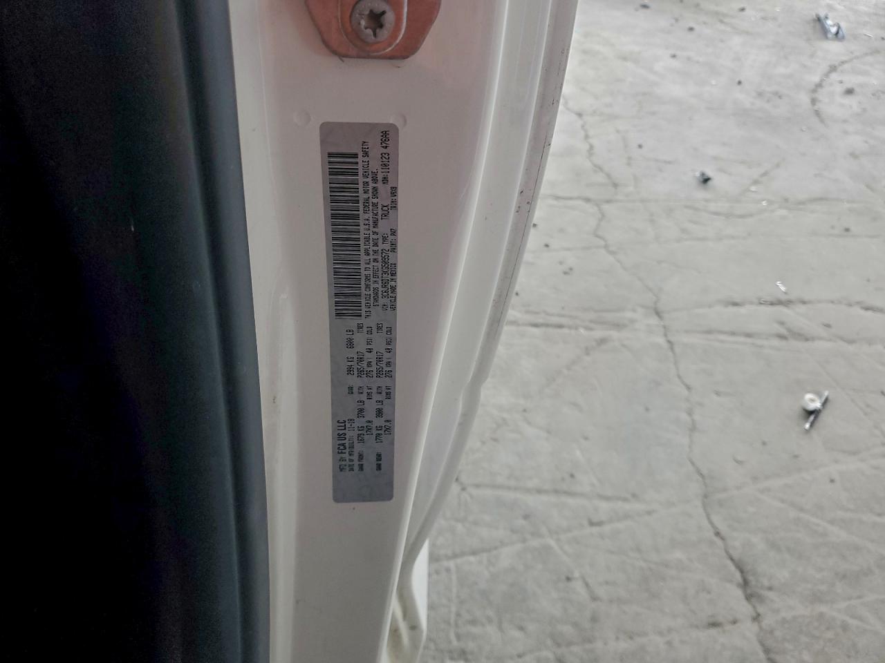 2019 RAM 1500 CLASSIC TRADESMAN photo 34