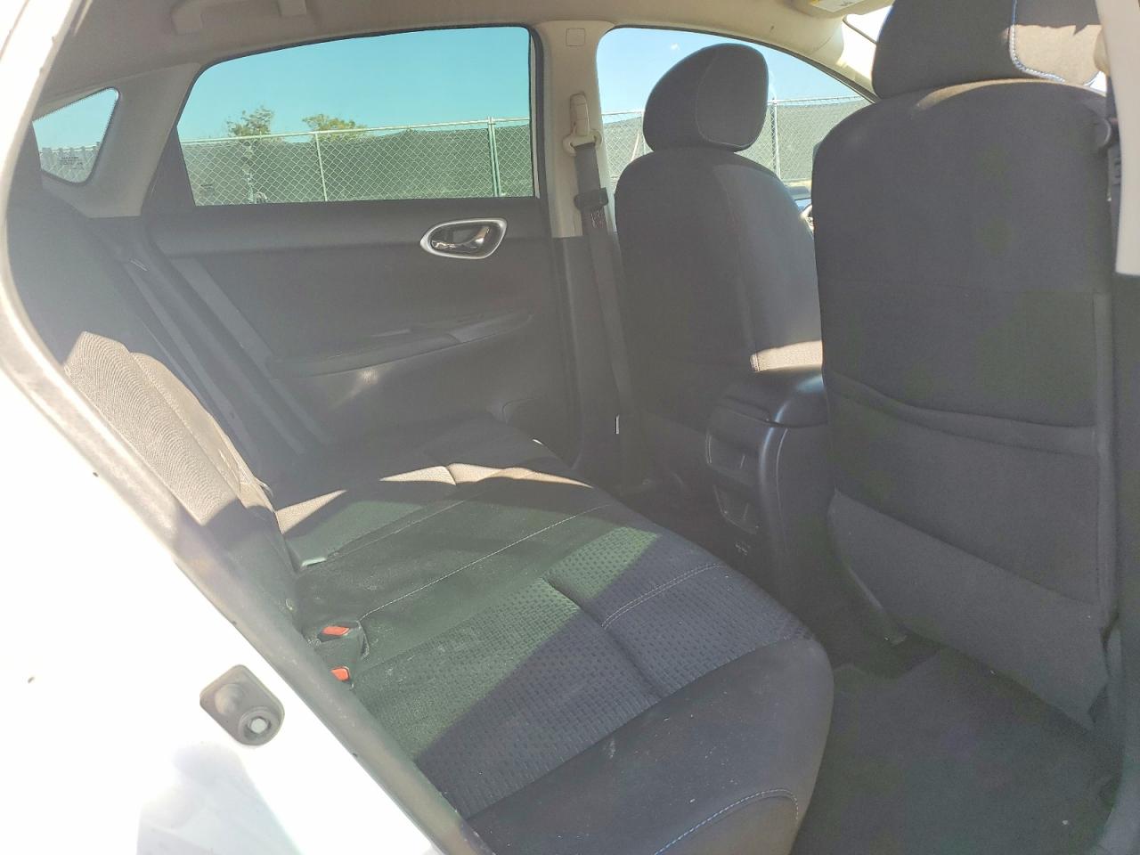 2018 NISSAN SENTRA S photo 10