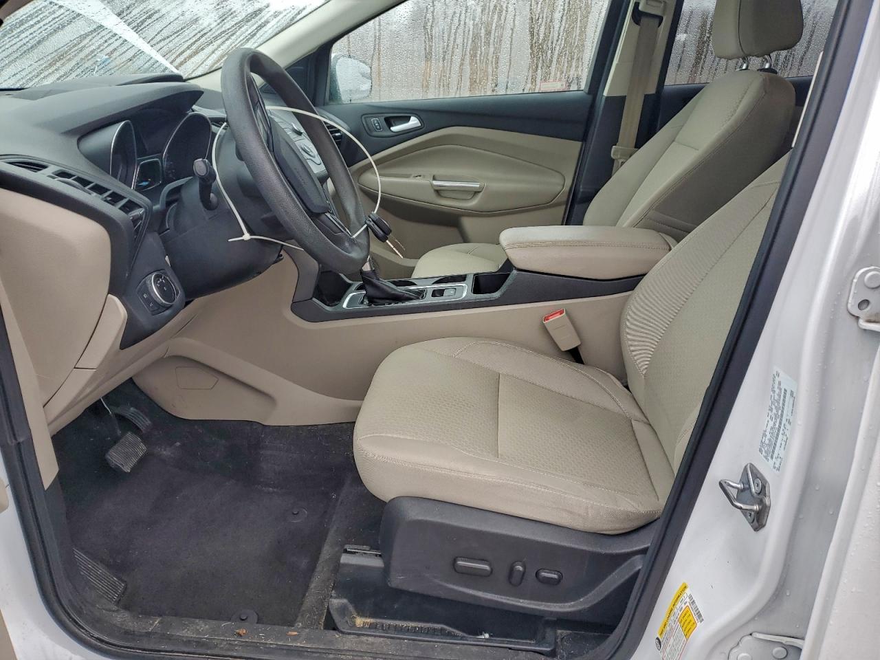 2017 FORD ESCAPE SE photo 7