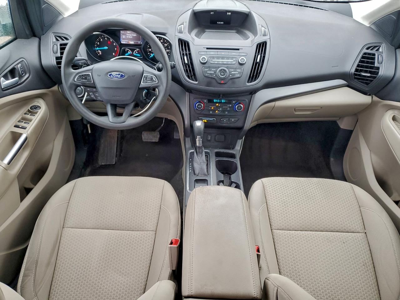 2017 FORD ESCAPE SE photo 8