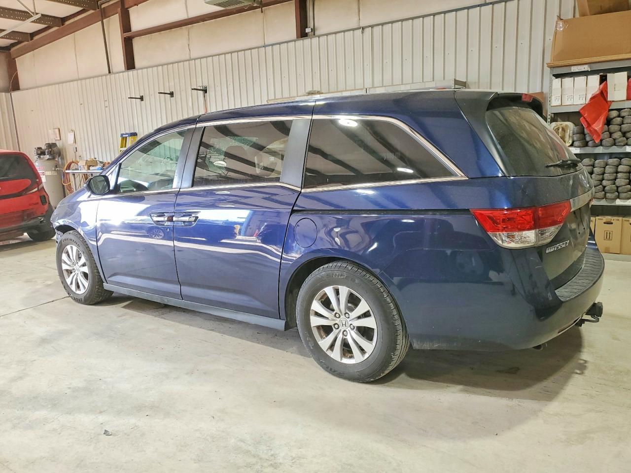 2016 HONDA ODYSSEY SE photo 3
