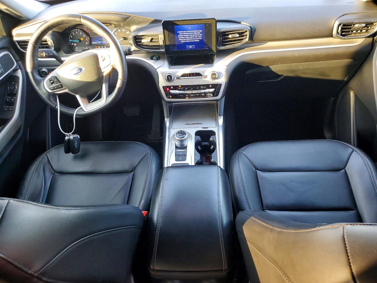 2021 FORD EXPLORER XLT photo 15