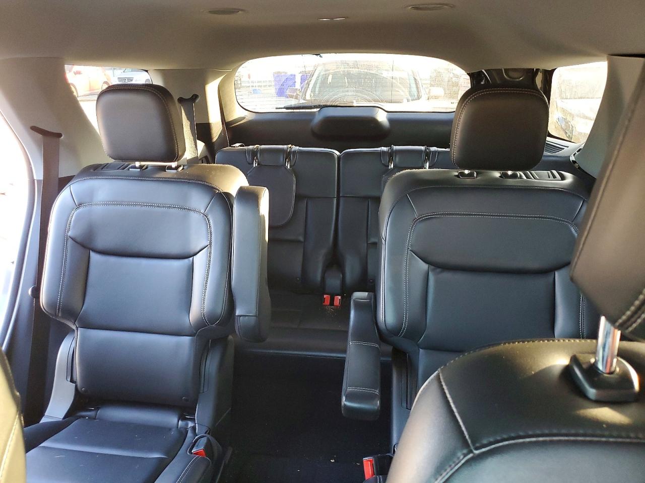 2021 FORD EXPLORER XLT photo 19