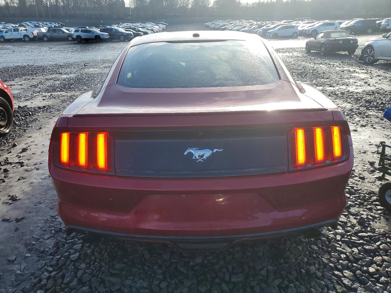 2015 FORD MUSTANG photo 6