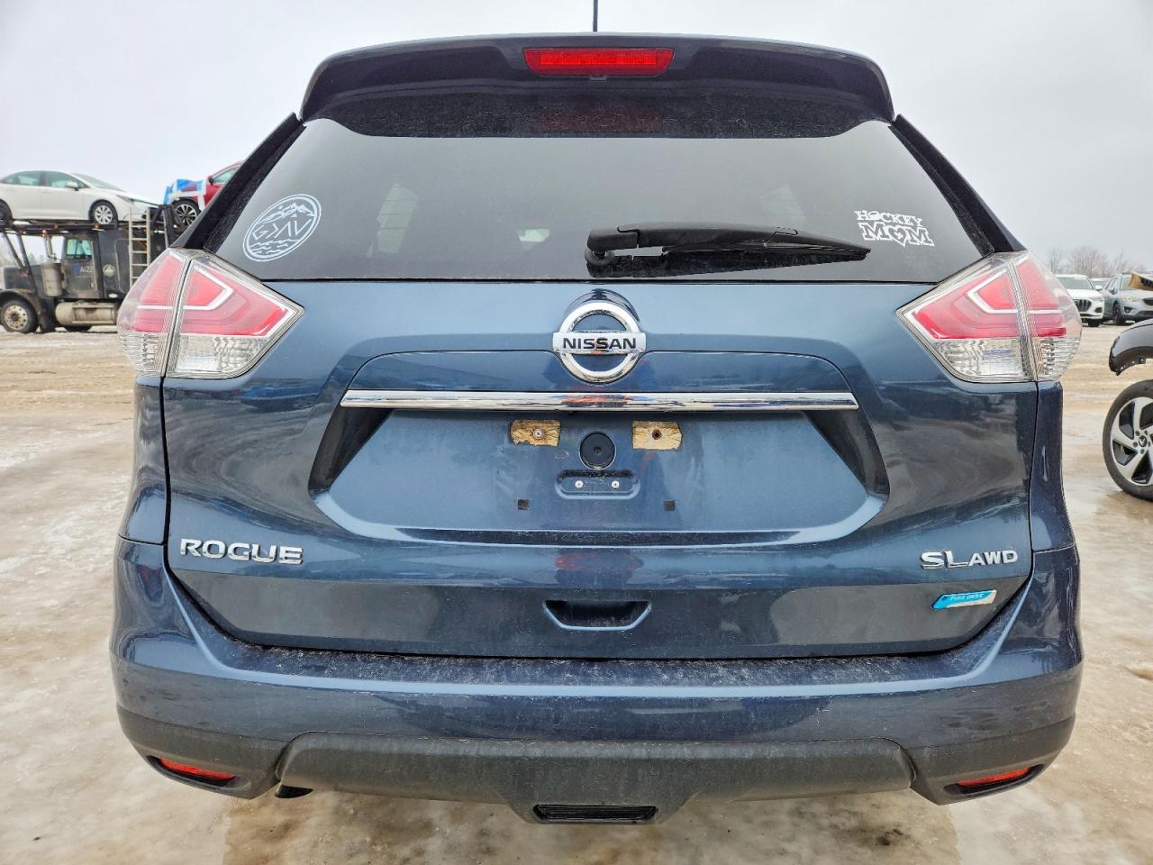 2014 NISSAN ROGUE S photo 6