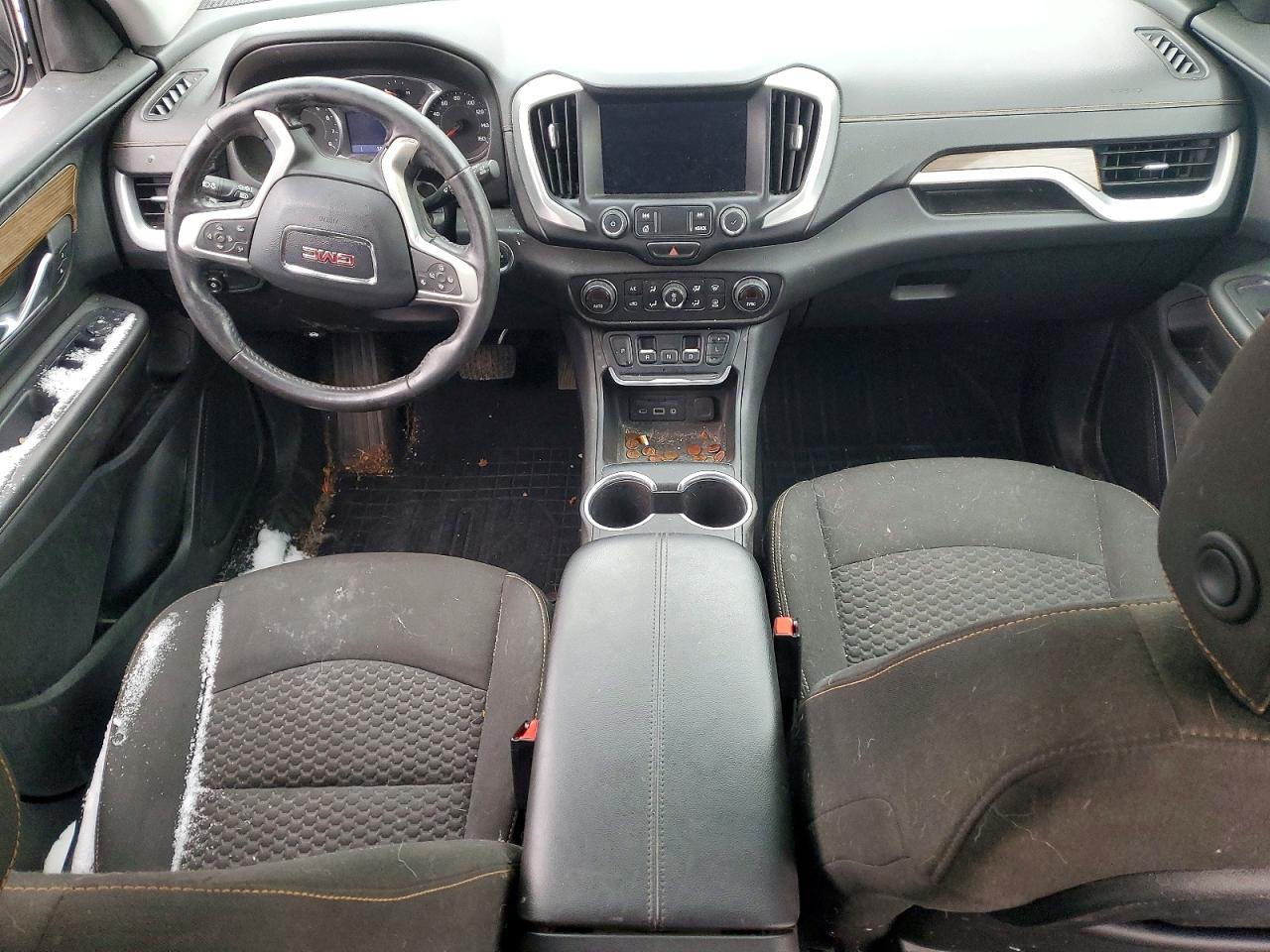 2020 GMC TERRAIN SLE photo 8