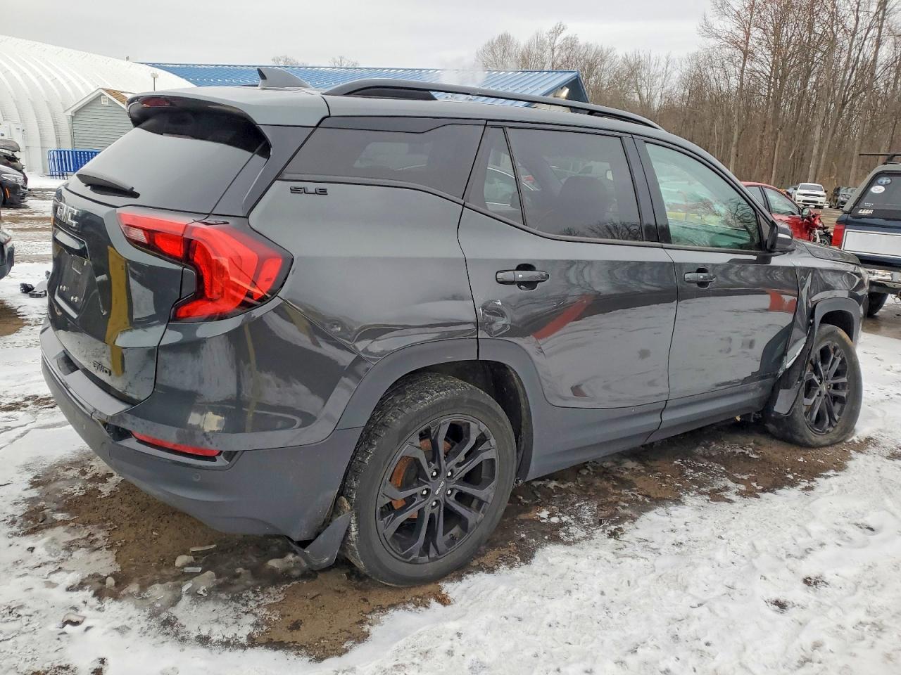 2020 GMC TERRAIN SLE photo 3