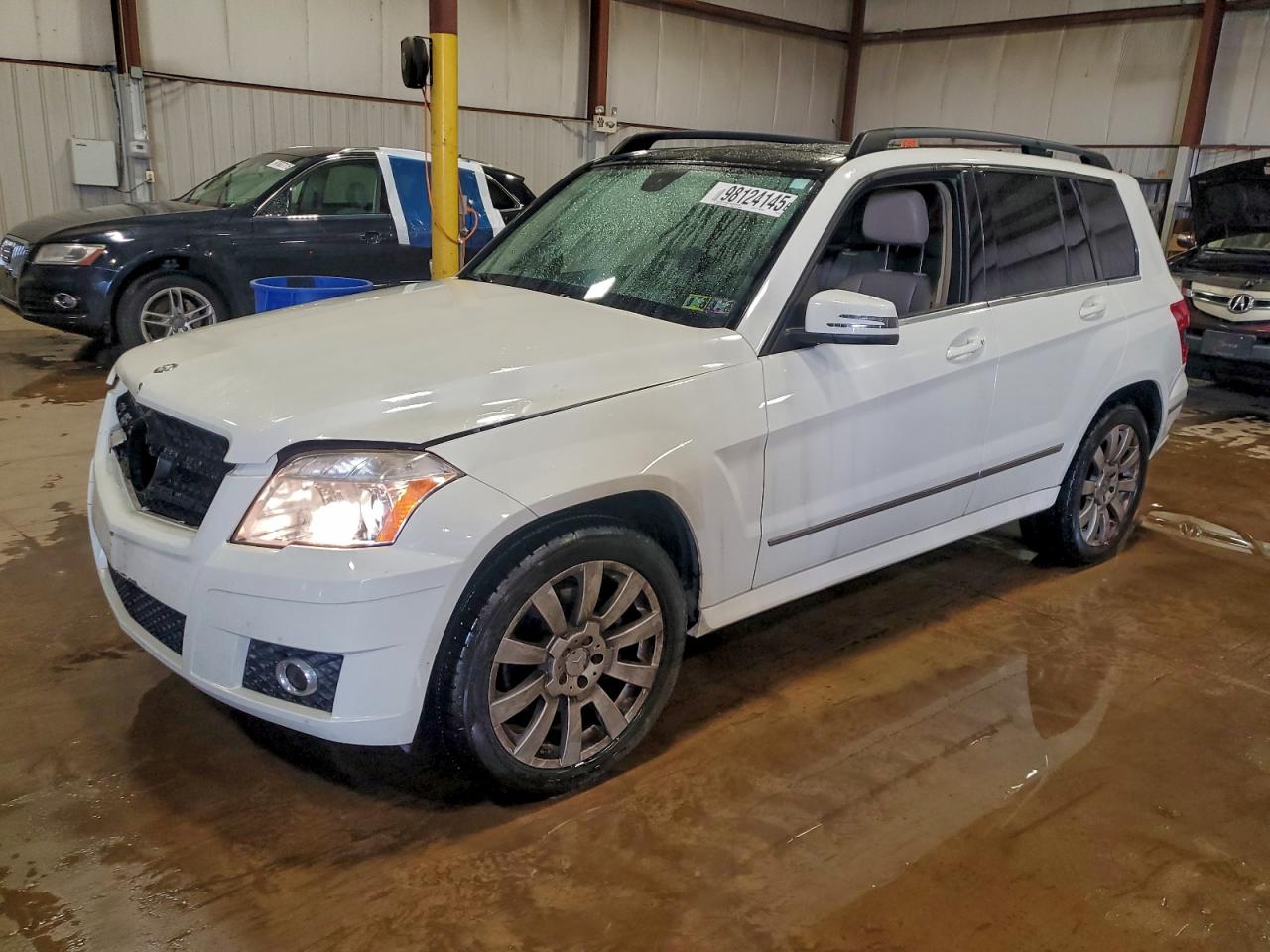 2011 MERCEDES-BENZ GLK