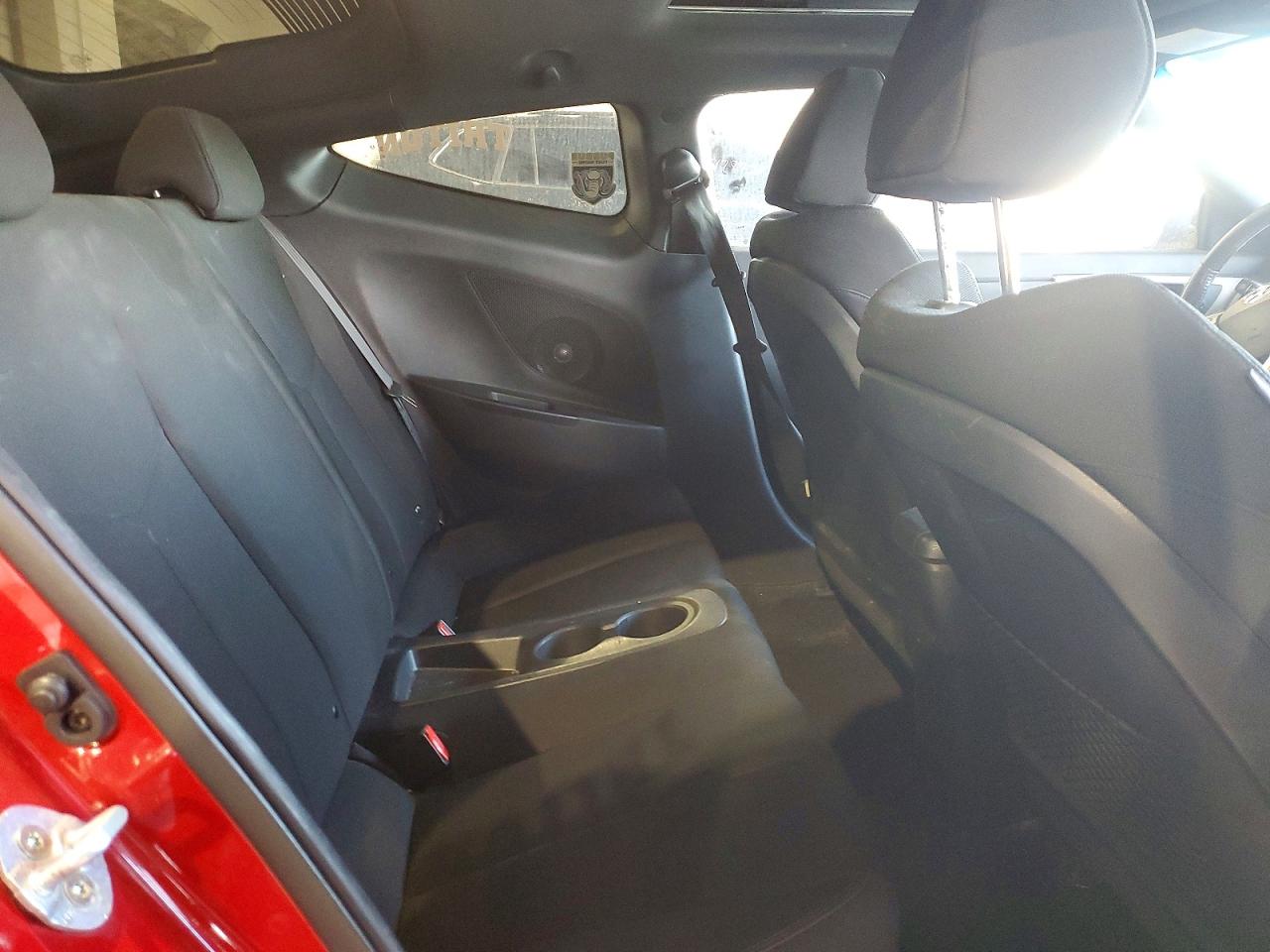 2017 HYUNDAI VELOSTER photo 10