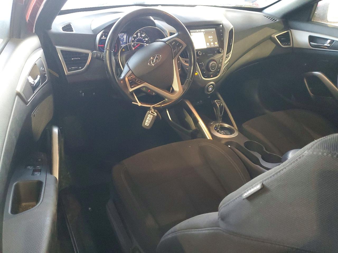2017 HYUNDAI VELOSTER photo 8