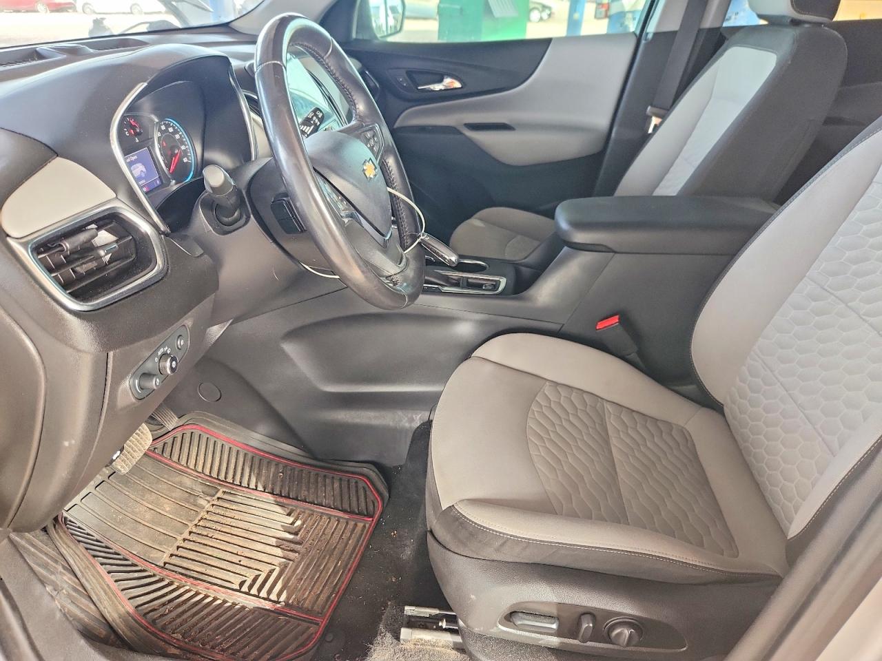 2020 CHEVROLET EQUINOX LT photo 7