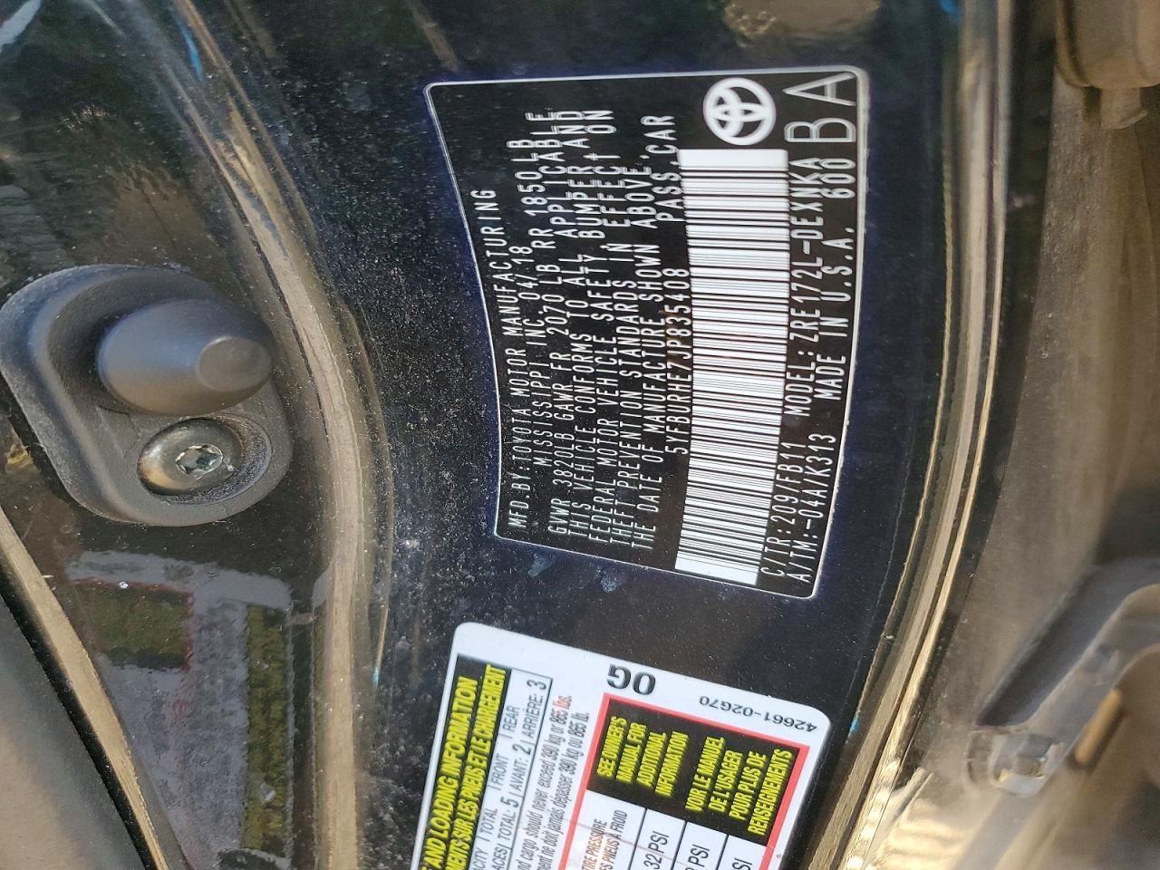 2018 TOYOTA COROLLA L photo 12