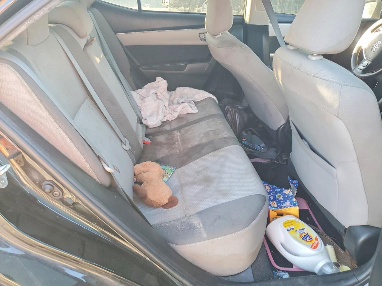 2018 TOYOTA COROLLA L photo 10
