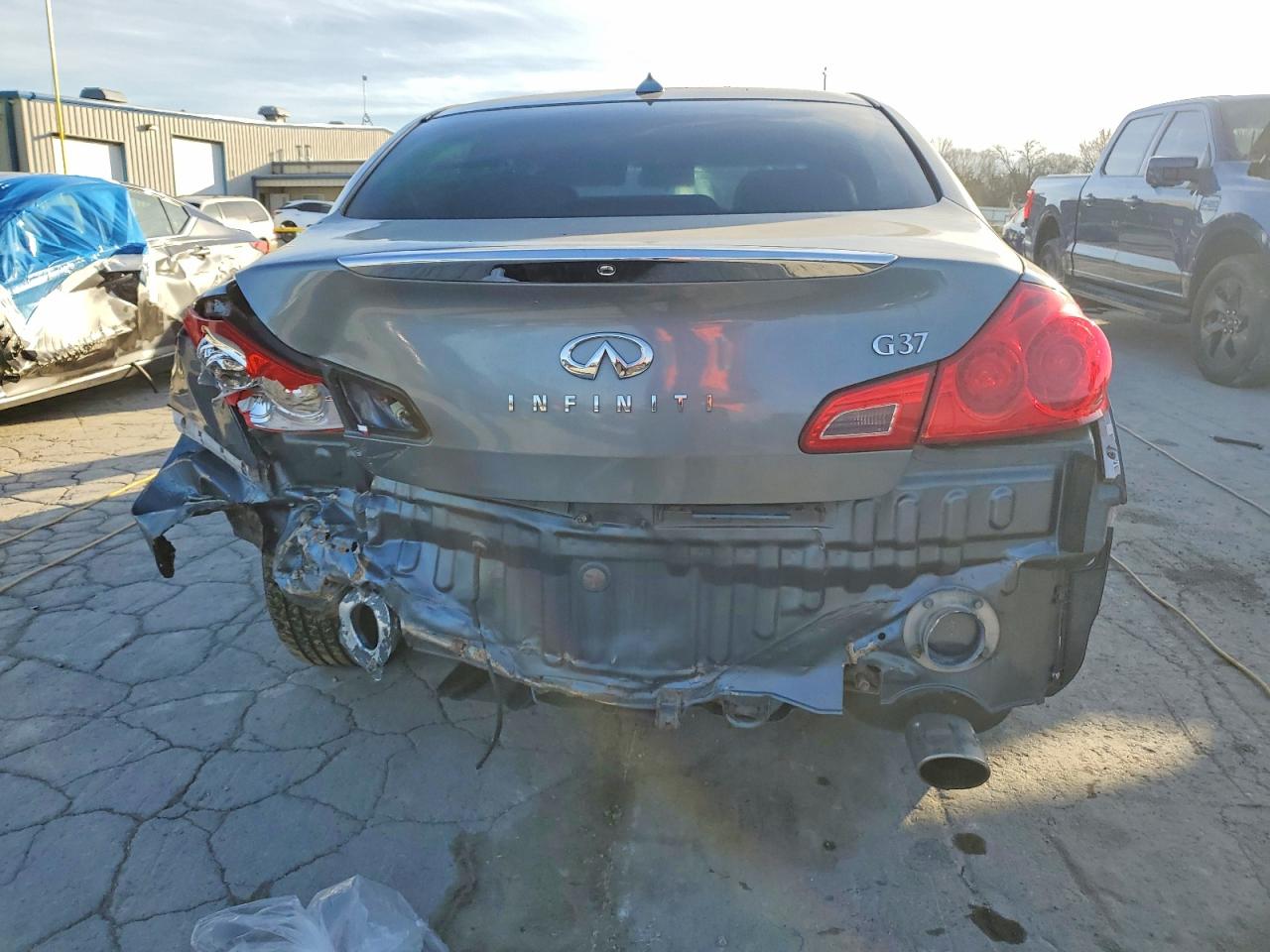 2009 INFINITI G37 BASE photo 6