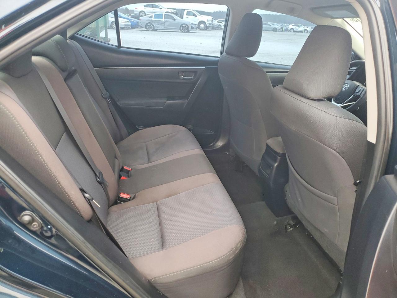 2018 TOYOTA COROLLA L photo 10