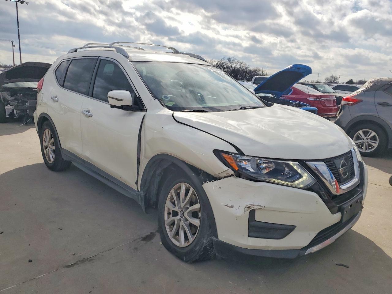 2017 NISSAN ROGUE S photo 4