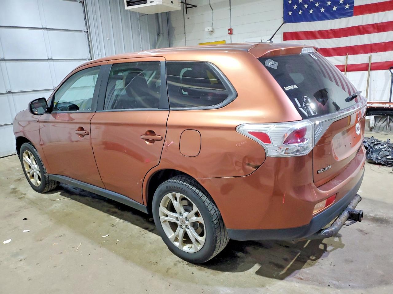 2014 MITSUBISHI OUTLANDER SE photo 2