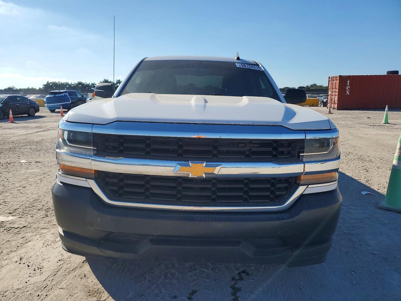 2018 CHEVROLET SILVERADO C1500 photo 5