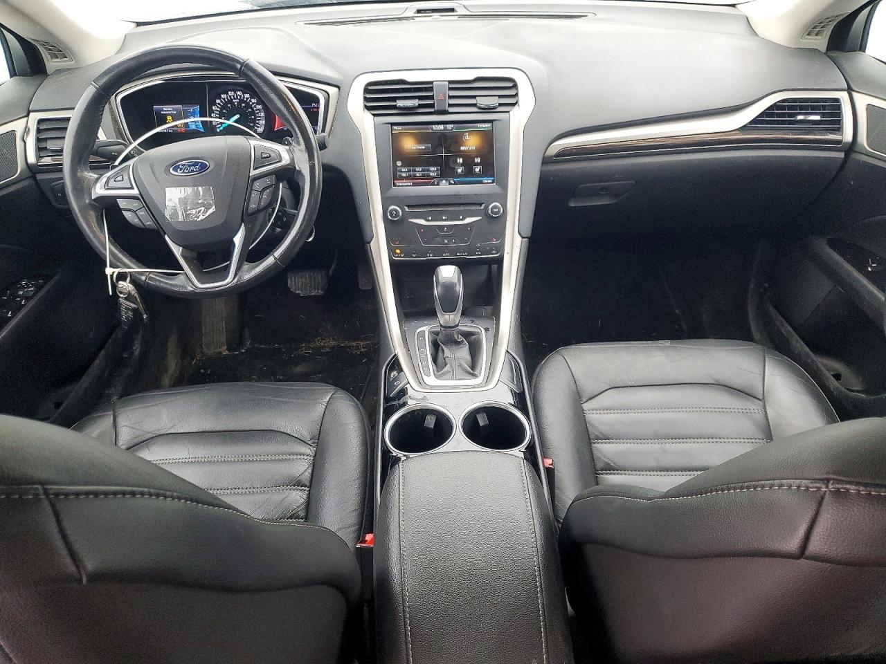 2013 FORD FUSION SE photo 8