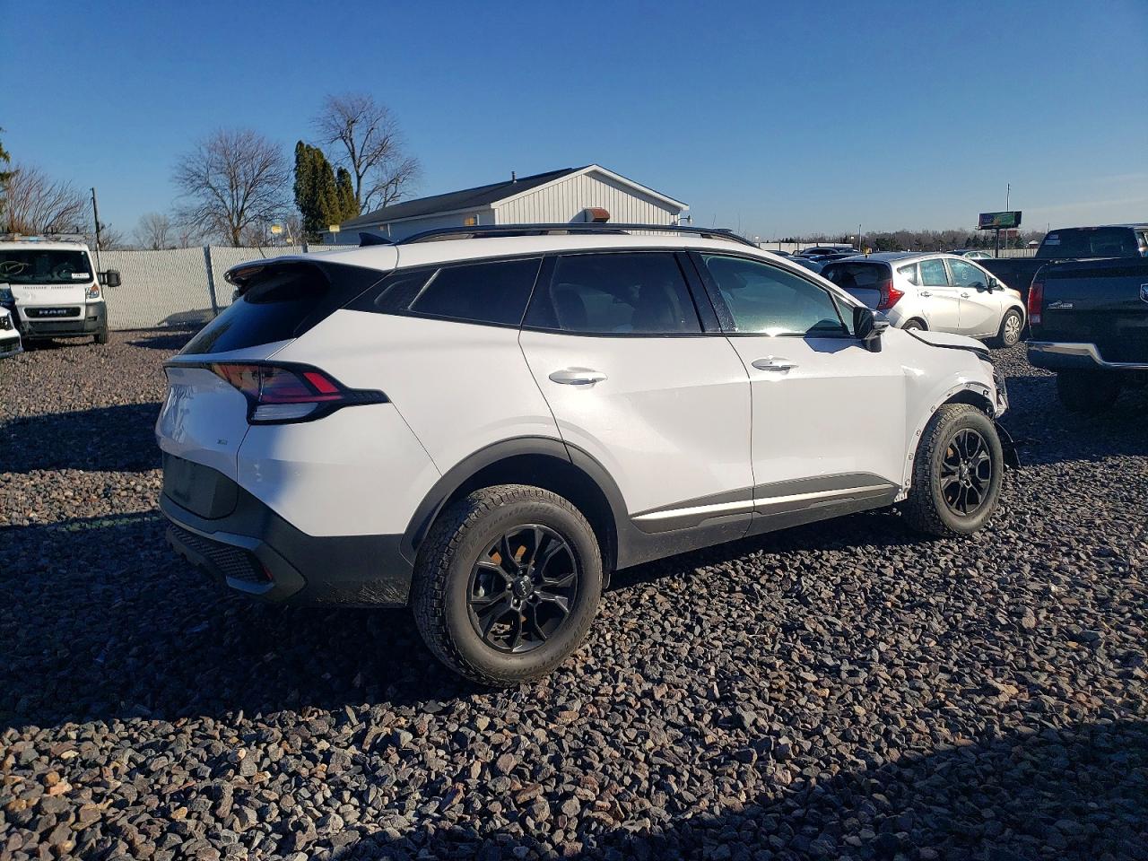 2023 KIA SPORTAGE X-PRO photo 3