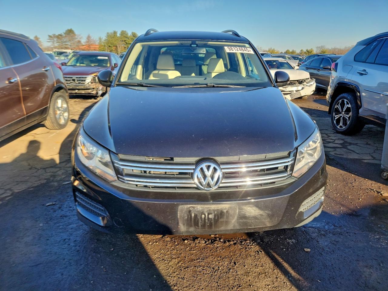 2016 VOLKSWAGEN TIGUAN S photo 5