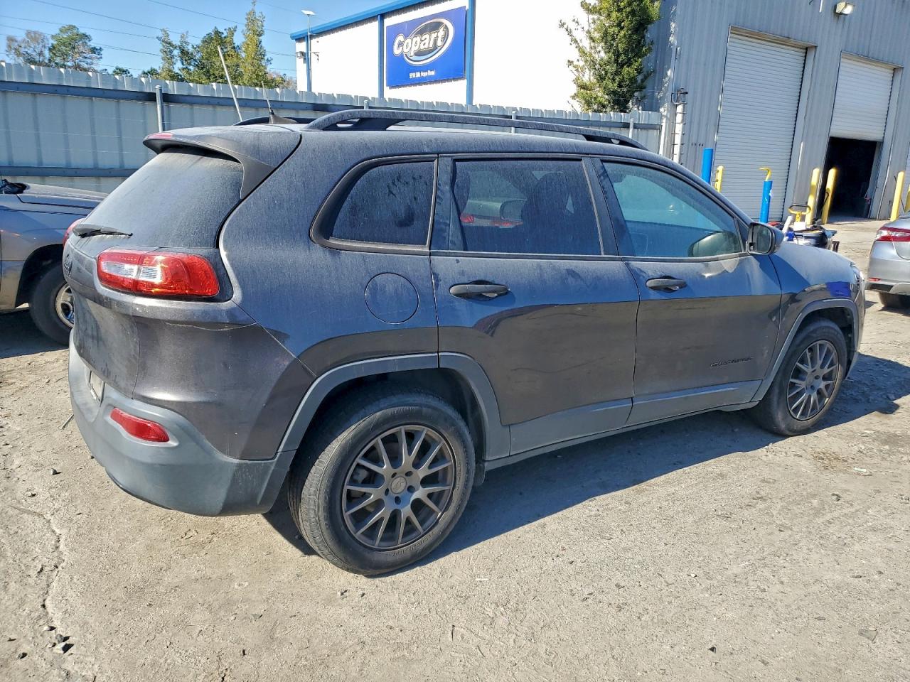 2017 JEEP CHEROKEE SPORT photo 3