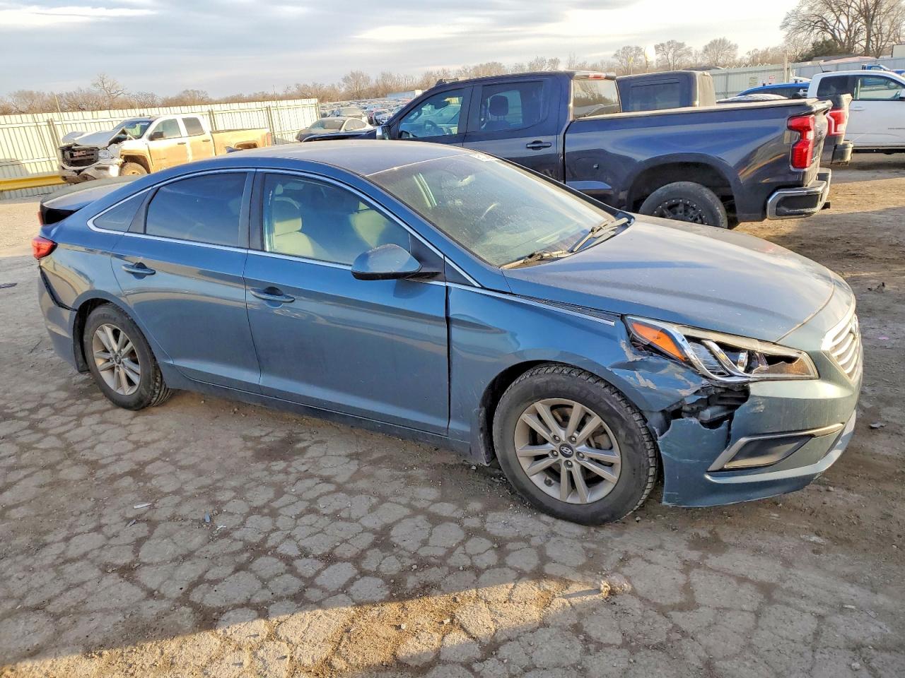 2016 HYUNDAI SONATA SE photo 4