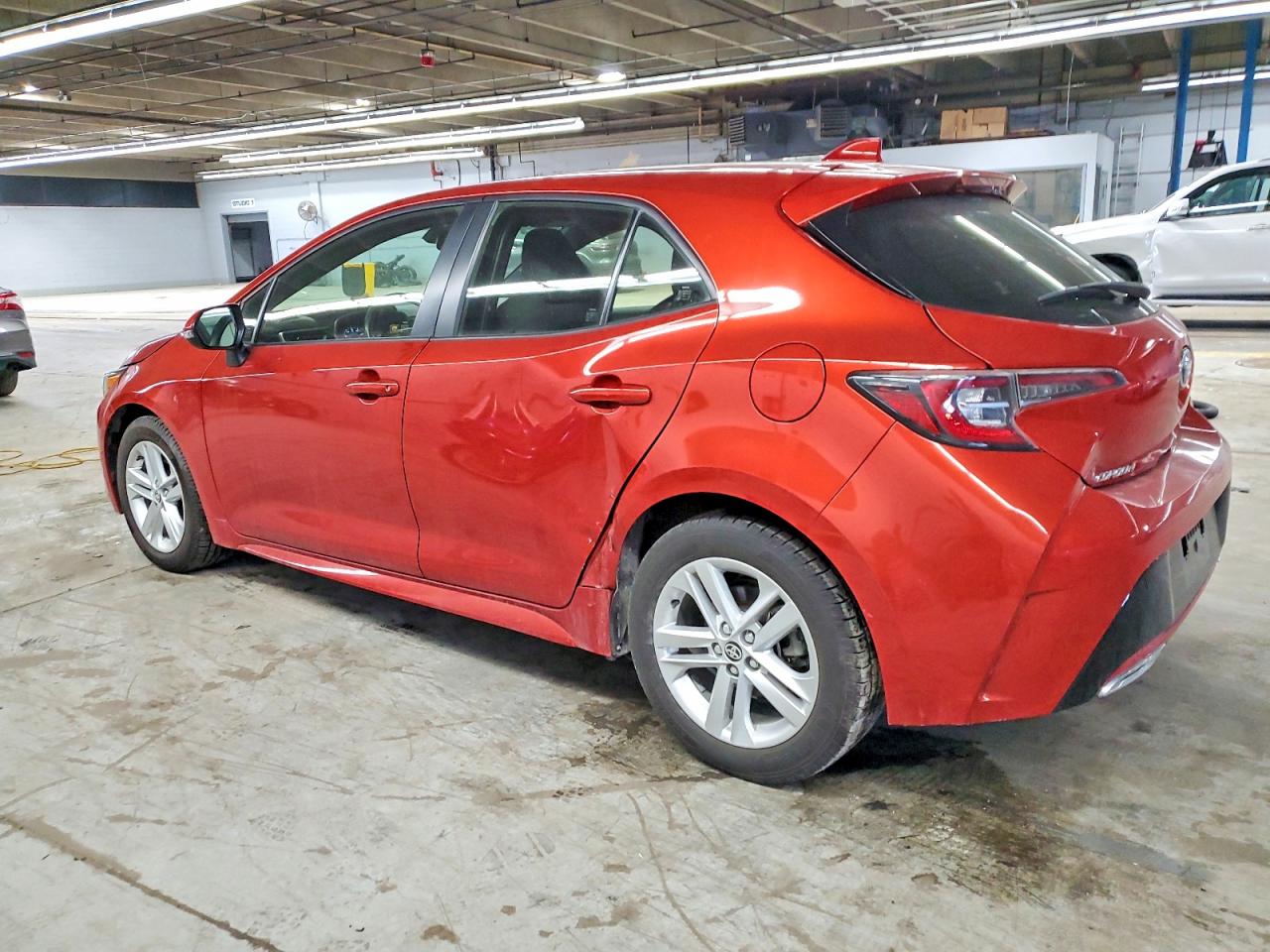 2019 TOYOTA COROLLA SE photo 2
