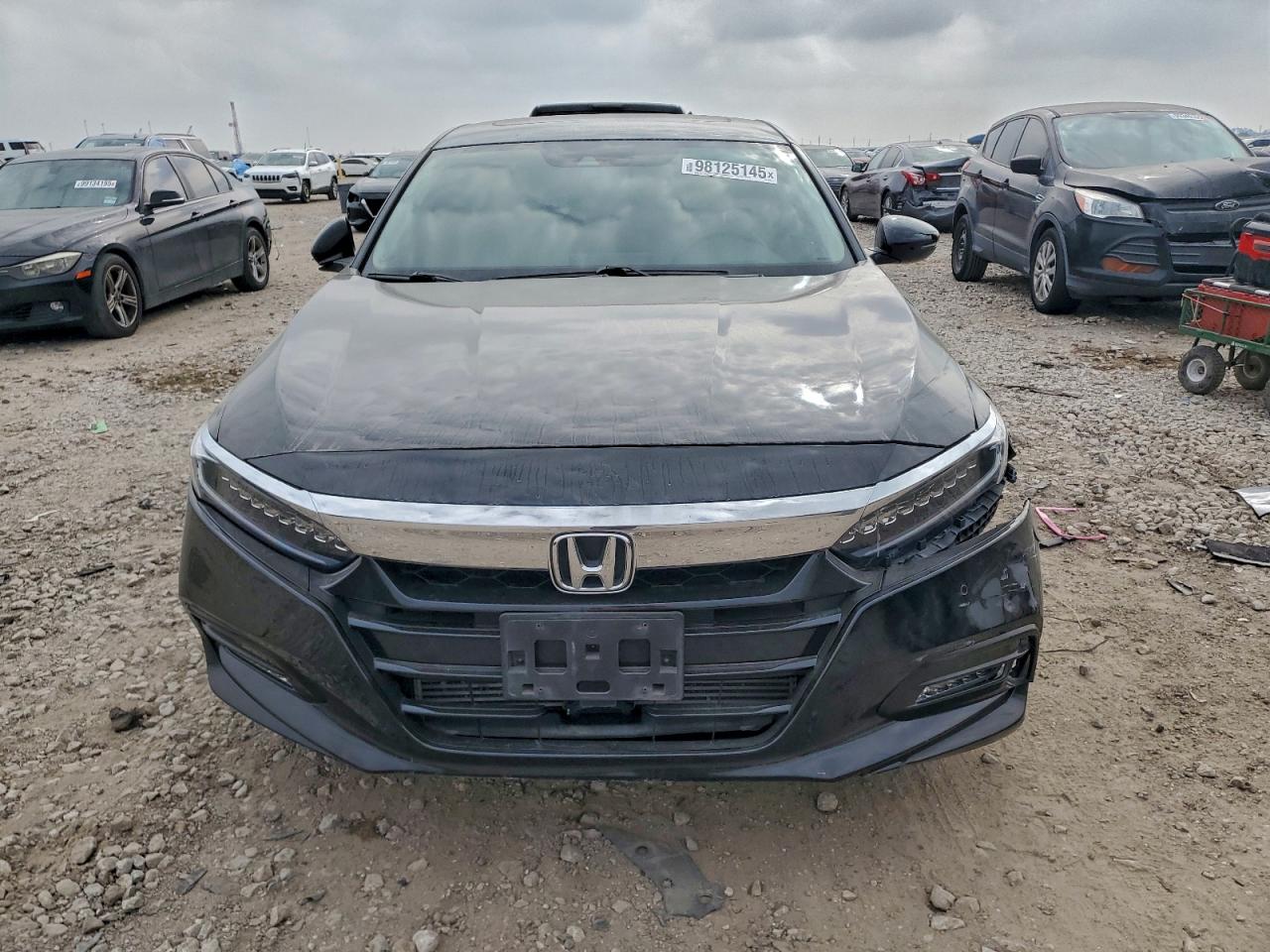 2018 HONDA ACCORD TOURING photo 5