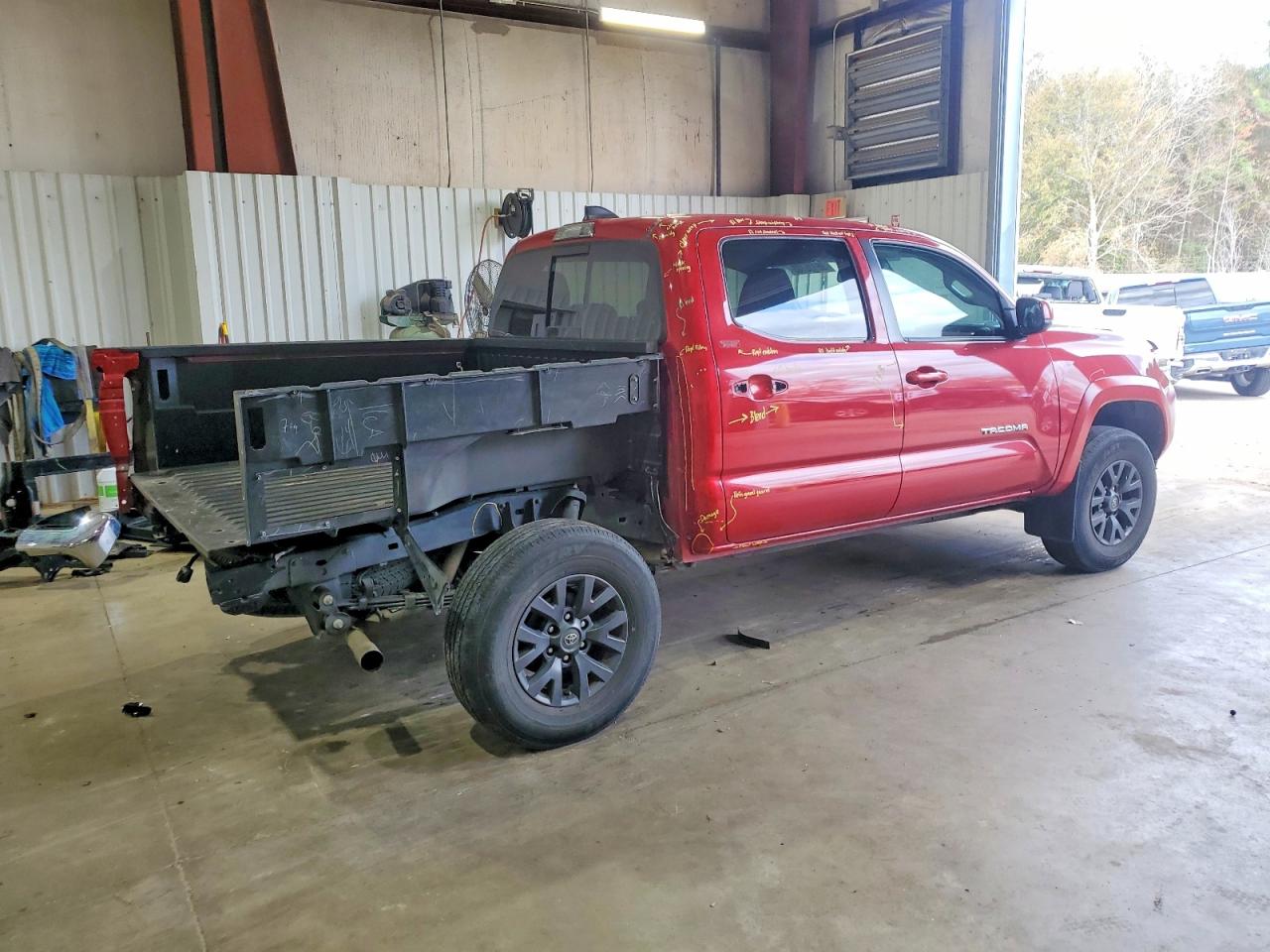 2022 TOYOTA TACOMA DOUBLE CAB photo 3
