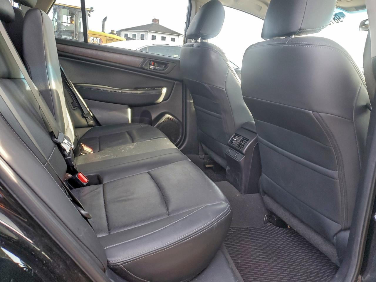2015 SUBARU OUTBACK 3.6R LIMITED photo 11