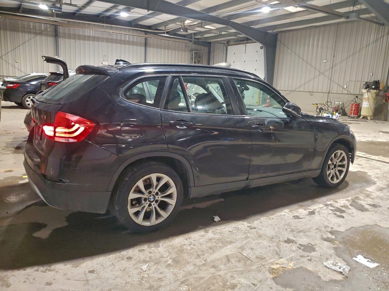 2015 BMW X1 XDRIVE28I photo 3