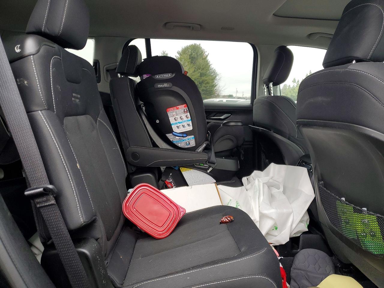 2023 JEEP GRAND CHEROKEE L LAREDO photo 21