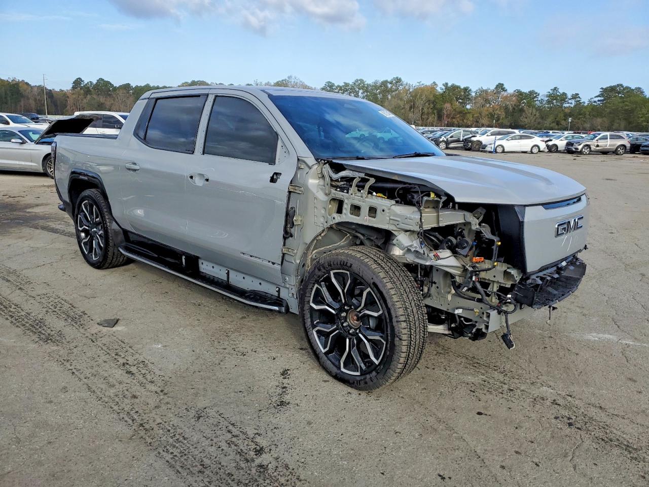 2025 GMC SIERRA DENALI photo 4