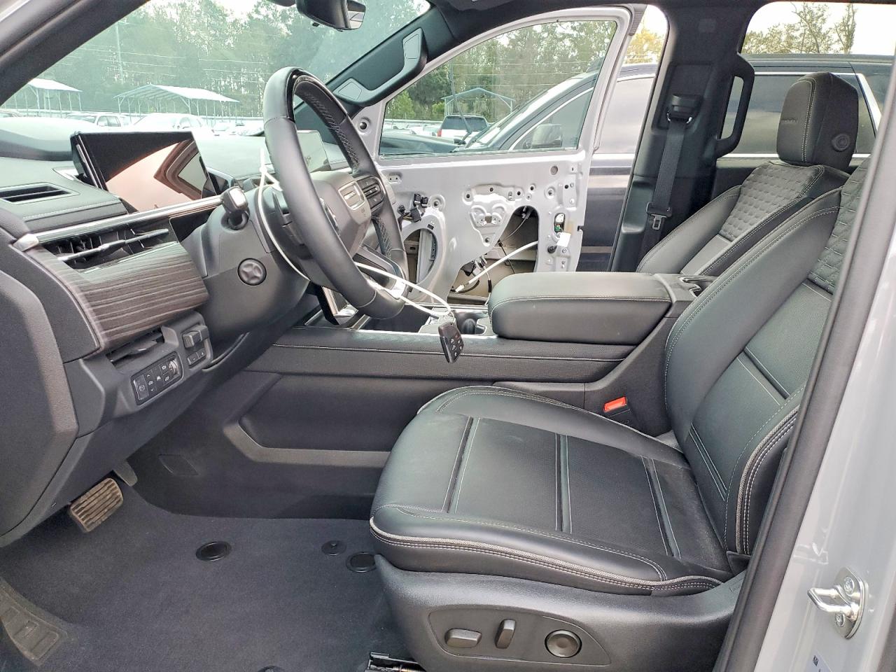 2025 GMC SIERRA DENALI photo 7