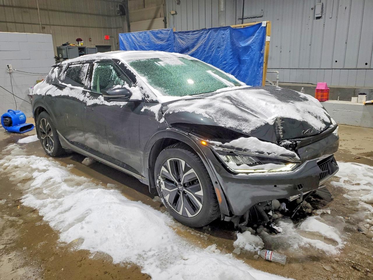 2022 KIA EV6 LIGHT photo 4