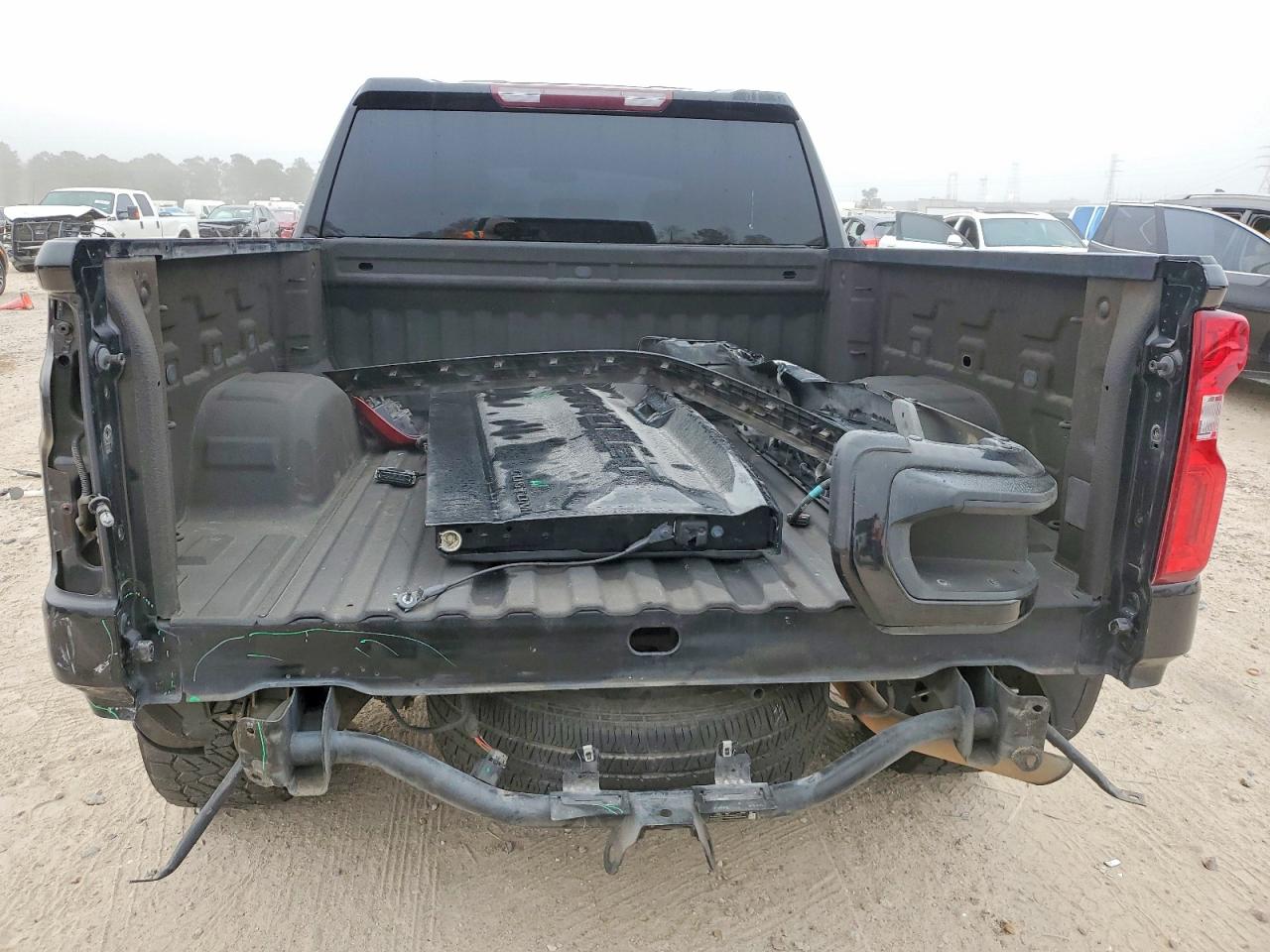 2019 CHEVROLET SILVERADO K1500 CUSTOM photo 6