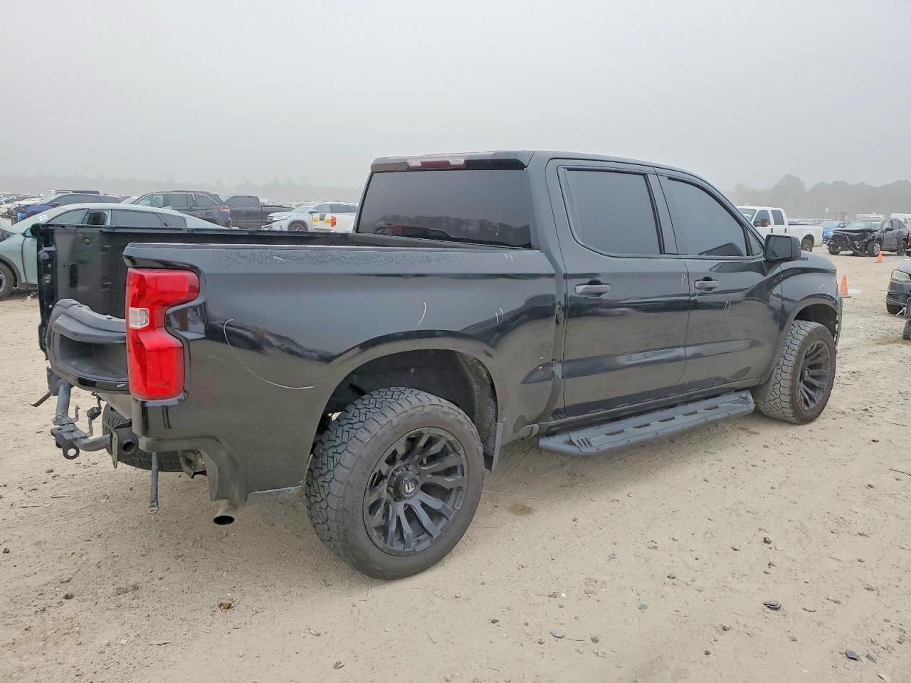 2019 CHEVROLET SILVERADO K1500 CUSTOM photo 3