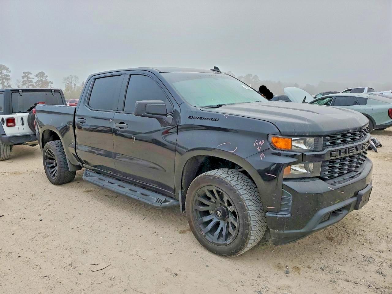 2019 CHEVROLET SILVERADO K1500 CUSTOM photo 4