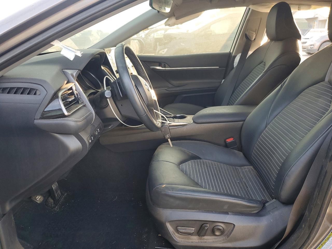 2024 TOYOTA CAMRY SE NIGHT SHADE photo 7