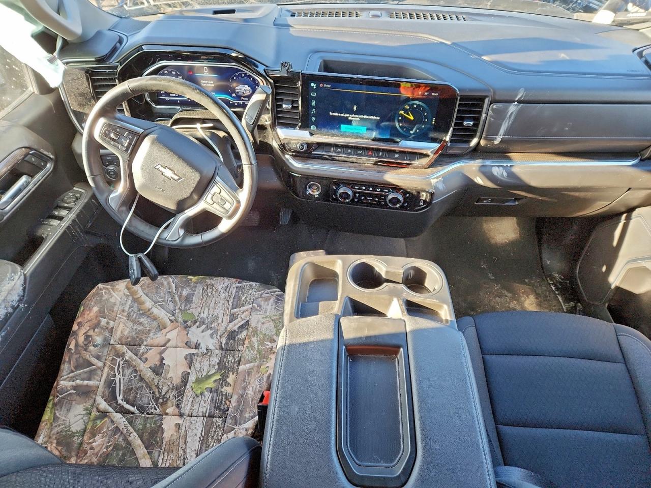2023 CHEVROLET SILVERADO K1500 LT-L photo 8